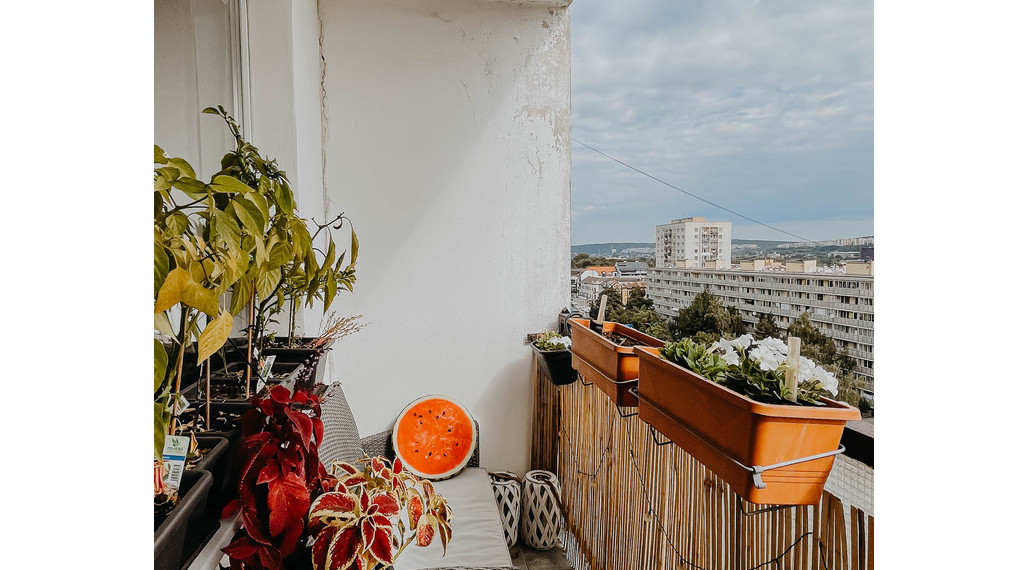 ZNÍŽENÁ CENA Predám krásny 3i byt na ul Jantárová, 2x loggia